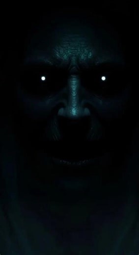 पीछे कोई है | छोटी डरावनी कहानी | परछाई की कहानी उर्दू में