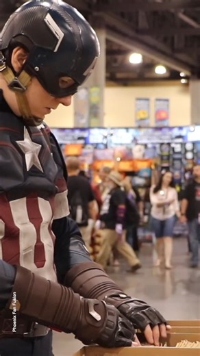 Phoenix Fan Fusion is right around the corner 🦸 ABC15’s Nicole Gutierrez brings us the scoop on what to expect this year at the three-day event at the Convention Center! #PhoenixFanFusion #Downtown #Phoenix #FamilyEvents #ABC15 | ABC15 Arizona