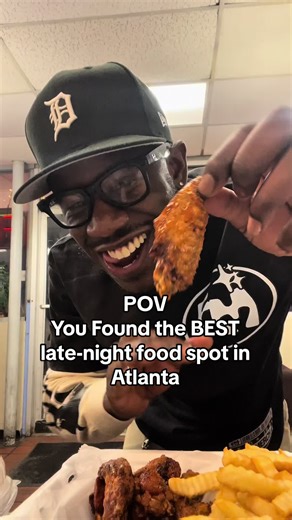 Atlanta, I finally found the perfect Friday night combo — a spot where they actually DANCE and a spot where you can eat GOOD right after. We started at @royalpeacocklounge — and listen… they dance in there for REAL. No standing around looking cute — just straight vibes, energy, and movement the entire night. Then we slid to @soulgood_latenight on the Westside. Open 24 hours on Fridays and Saturdays with everything from fried okra 😭 (rare to find in ATL), wings, fries, fish, grits, burgers, brea