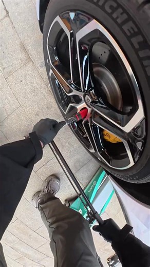 Essential Car Tire Repair Tips for USA Drivers