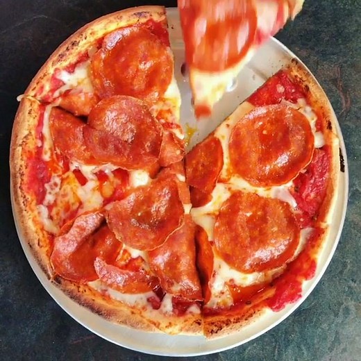 This will put a real pepp(eroni) in your step. Our deli-style pepperoni is naturally smoked, never frozen & always delicious. | Pie Five Pizza