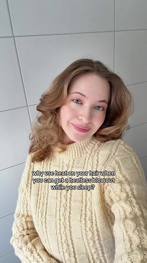 Easy Heatless Blowout with Socks Overnight