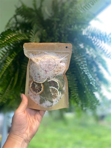 Aromatherapy Bath Soak: Epsom Salt, Essential Oils & Dried Flowers - Etsy