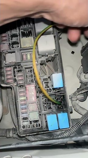 how to direct start engine with A single wire