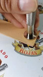 ventas WhatsApp 52 445 141 0342 . #Craftool #Ivanleathercraft #hechoenmexico #leatherart #viralart | Oscar Rojas Garcia