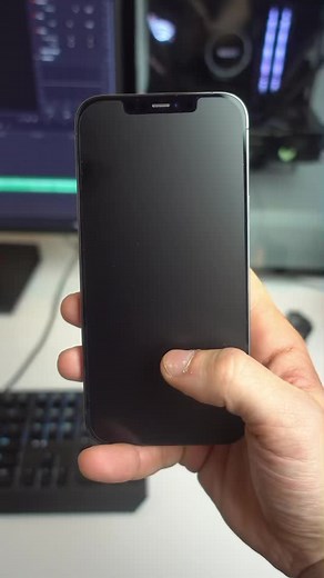 Matte vs. Glossy Screen Protector: Choosing the Right Option for Your Device