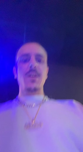 Hahaaa BnB l’pharmacien men 3and ICOwesh 🤣🚀💊 #consert #live #icowesh #boitedenuits #rap #rapdz #rapfr #dz #🇩🇿 #fyp #foryou #foryoupage #foryourpage #pourtoi #chwibnb