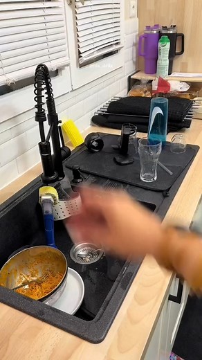 4.7K views · 140 reactions | Clean with me 殺 #cleaning #clean #cleanwithme #cleaningmotivation | Clean With Me | Facebook