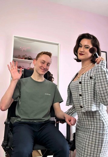 Male to Female Transformation: Jennifer's Stunning Makeover
