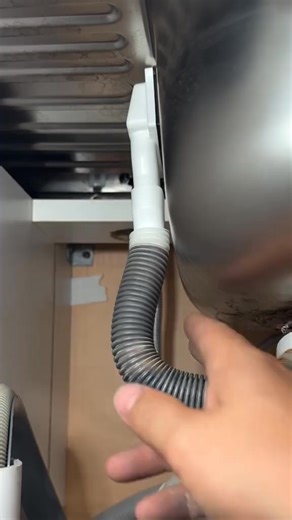 How to fix a leaking sink waste! | Mmm Plumber