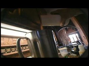 Robert Rodriguez - Ten Min Cooking School: Puerco Pibil