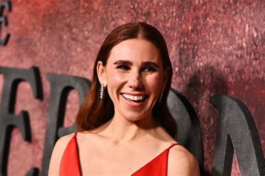 6 Things You Might Not Know About Zosia Mamet, Star of Peacock's Laid