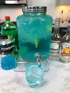 How about a refreshing punch this summer? 🍊 | Tipsy Bartender