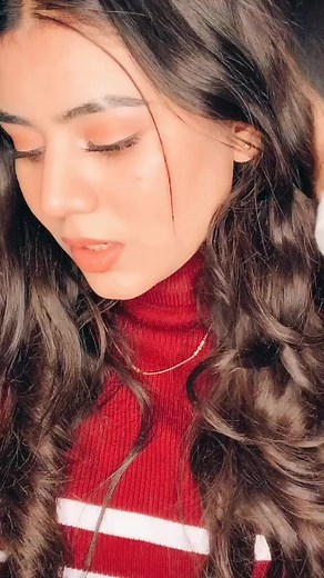 Stunning Hair Care Tips for Wavy Brown Hair