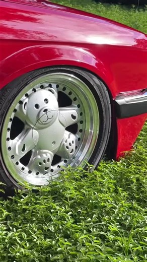 Exploring BMW E30: The Ultimate Stance Build