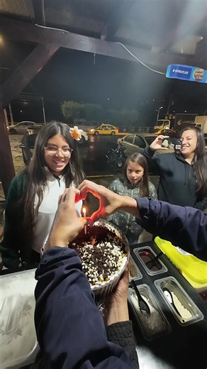 Fresas con Chocolate Gigante para el Cumpleaños de Valentina