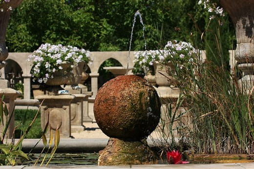 Atelier Alain Bidal ǀ Stone Cutting and Antique Materials in Provence