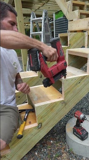 how to fix a broken stair stringer #constructionchannel #homeimprovement #diy