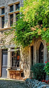 Pérouges, l'Ain 😍🫶 #perouges #ain #auvergnerhonealpes #auvergnerhonealpestourisme #auvergnerhonealpes | Villes de France