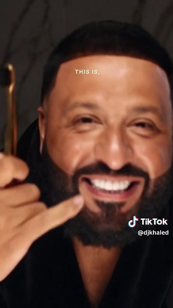 Start Your Day Great with Aurezzi's Gold Tooth Brush!