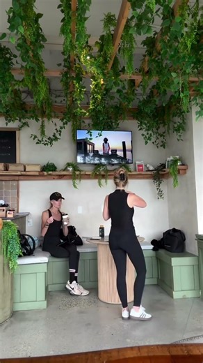 Workday Vibes in Sobriety | Workout, Matcha, Building a Sober Life