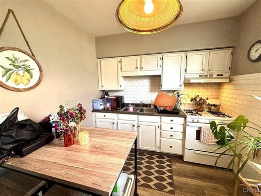 31 Washington St Unit 3 Lower, Auburn, NY 13021 | Homes.com