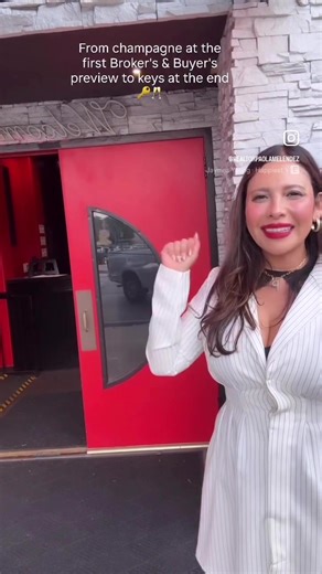 Commercial Sale Recap | 2025 This commercial sale took over a year. The current buyer was only in the picture for a few months—but what matters most is that I didn’t give up. Only I know how much work went into this transaction. Multiple showings. Extensive marketing. Endless phone calls. Consistent content creation on social media. Listings on LoopNet and CoStar. Countless conversations with third-party professionals. Direct outreach to restaurant owners, bar owners, and entrepreneurs—even thro