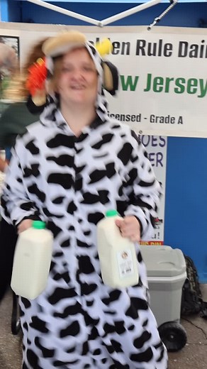 14 reactions · 3 comments | Have you tried the raw milk yet?? If not… you’re missing out. 拏✨ Fresh, local, creamy, and straight from Golden Rule Dairy — it’s the kind of goodness that keeps you coming back for more. Reserve yours before the weekend hits… at Arrowhead and Waddell Market. Because once it’s gone, it’s gone. 懶 | Get Local AZ Farmers Markets / Momma's Organic Market | Facebook