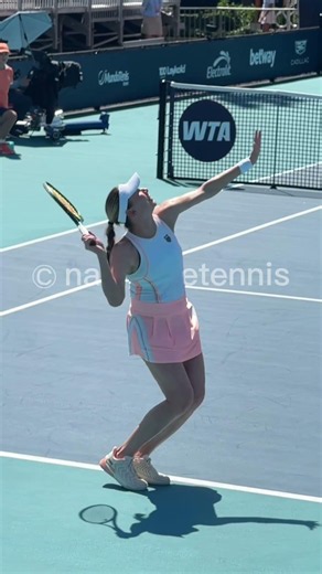 Ekaterina Alexandrova Serve Slow Motion #tennis #serve #slowmotion #tennistechnique #tennistips