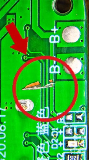 WB Tips For Repair on Instagram: "Broken PCB repair ✅🛠️📲#repair #technology #shorts"