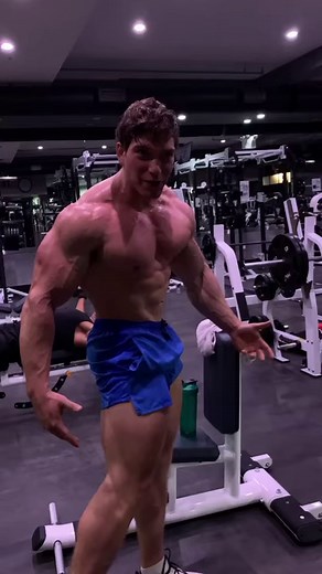 40K views · 2K reactions | Cable goblet squat• set pulley to a low...