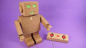 「纸板玩具DIY」迷你遥控机器人的制作方法，非常简单！