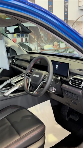 Maxus T60 Showcase here at Western Maxus Govan, presented by our sales executive Gary Todd. Today we’re showing off the feature-packed Maxus T60 — a pickup with all the bells and whistles. Finished in Jewellery Blue, this truck stands out with: LED headlights Black 18-inch alloy wheels Black roof rails Black side steps Inside, you get a dual 12.3-inch cluster touchscreen, fully loaded with Apple CarPlay and Android Auto. Comfort features include: Air conditioning Man-made leather steering wheel 