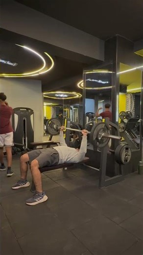 Barbell Flat Bench Press