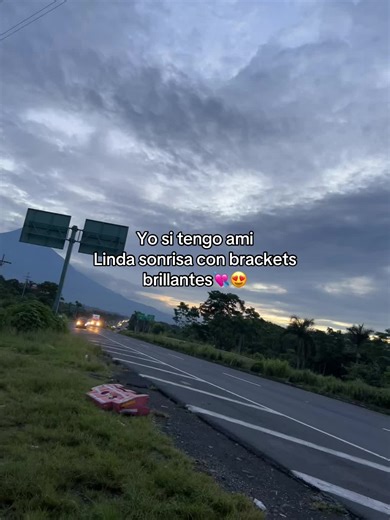 Yo si tengo mi linda sonrisa con brackets