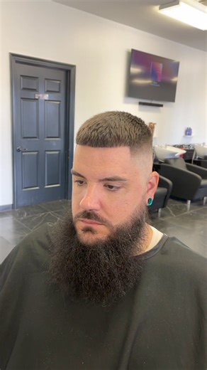 273K views · 5.5K reactions | Skin fades are intimidating, but if you know the fundamentals of fading, it’ll be a lot easier. Which I do have a full fundamentals of fade course linked in my bio to help you better understand fades﫡 | Jorges Fades | Facebook