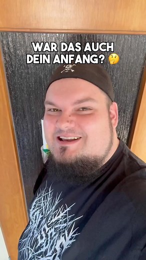 ⬇️ Waren Bands wie Blink182, The Offspring, Bloodhound Gang oder Alien Ant Farm früher dein Ding? Und heute hörst du Slipknot, Disturbed, Bullet For My Valentine usw? ➡️ Dann wird dir unser Metal Song Fanatic Heretic auch gefallen! Inspiriert von damals mit modernen Sounds von heute! ❤️ Wir sind die deutsche Newcomer Metal Band Kolossos und wenn dir gefällt was du hörst dann würden wir uns über ein Like und ein Follow sehr freuen! 🤘 #kolossos #kolossoskommunity #fanaticheretic #fallinginreverse