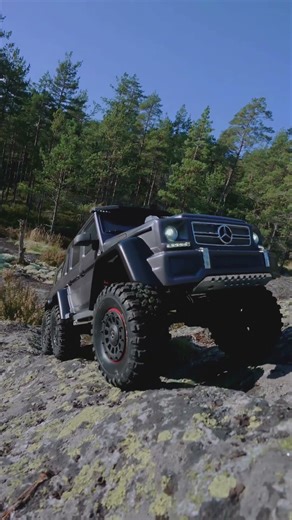 Slow crawl. Real scale.Built to climb 🪨🌲#rccrawler #scalerc #cinematic #rcoffroad #6x6