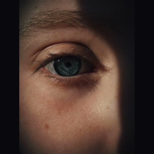 Do I hero or villain eyes?