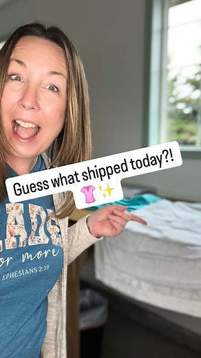 Hey friend! 💌 November’s T-Shirt Club is officially out the door, and I loved every minute of putting these packages together. From printing the softest Christmas tee to creating the coordinating earrings, each step is done with so much joy. If you love cute, comfy tees that brighten your day (without ever feeling frumpy), the Club might be your new favorite happy mail. ✨ Want all the details for next month? 👉 Comment CLUB and I’ll send you the link. #TShirtClub #TShirtSubscription #MadeWithJo