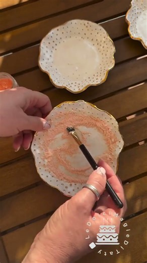 Unlock the Secret to Stunning Wafer Paper Flowers in 5 Easy Steps!