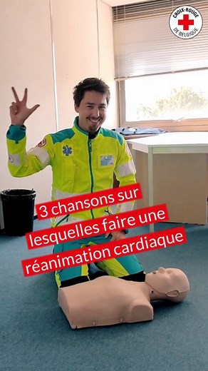 Gardez le rythme 🎶 lorsque vous faites une réanimation cardio-pulmonaire ! #rcp #premierssecours #réanimation #massagecardiaque #education #croixrougebe | Croix-Rouge de Belgique