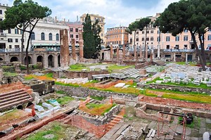 Largo di Torre Argentina - Colosseum Rome Tickets