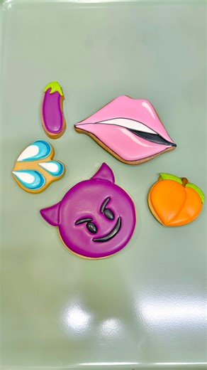 2.1K views | Our take on the tears trend ft. a few of the cookies we’re bringing to @climax.conference this Saturday   See you at our booth! You don’t want to miss the rest of the cookies that we can’t show on here  - #tearschallenge #smallbusinessowner #ottawabakery #customcookies #bakerylife #613eats #queerowned #ottawaevents #thingstodoinottawa this weekend in ottawa, climax conference ottawa, shop small ottawa, tears by sabrina carpenter | Hello Dolly Pastries | Facebook