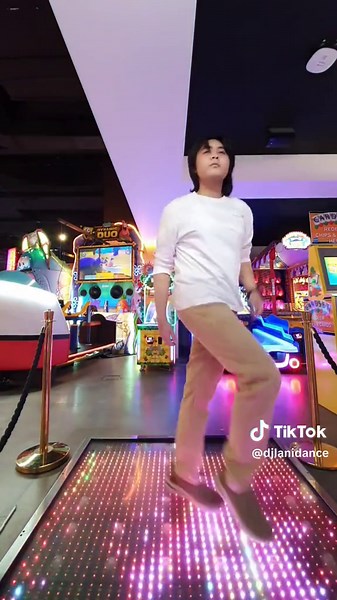 Smooth Operator Dancing on Arcade Rhythm Game | Dancerush Stardom