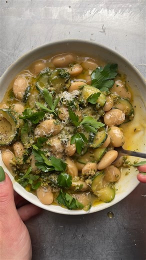 Get a full year of mob for equivalent of just £2.50 a month. Sale ends this weekend so gogogo x Here’s a reminder of all the incredible features you’ll get access to when you join the mob: * Access to 1000’s of incredible recipes. We literally have recipes for any and every occasion, dietary requirement or craving you could ever imagine. Every single one is absolutely delicious. * Exclusive, weekly meal plans curated by our talented chefs. These are the biggest timesavers EVER on busy weeks. Jus