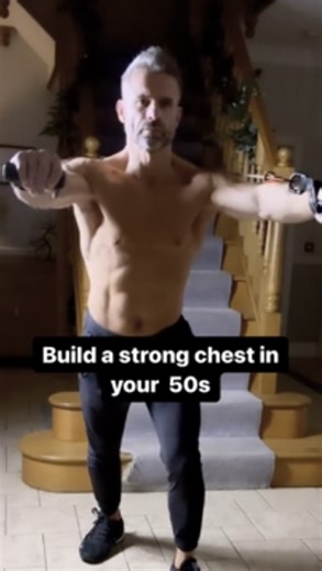 This resistance band chest workout actually works