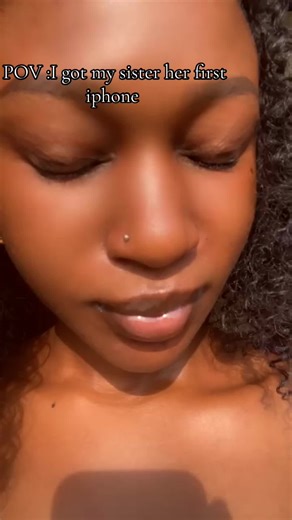 Gift Surprise: My Sister's First iPhone Unboxing