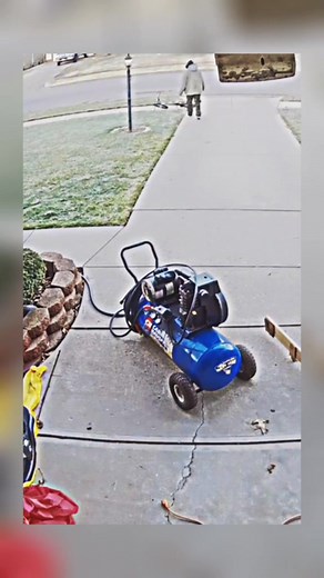 8.4K views · 27 reactions | ring ringdoorbell ringcam videodoorbell ringvideodoorbell doorbellcamera doorbellcameravideos homesecurity smarthome doorbell doorbellvideo securitycamera ring wyze blink vivint adt ringcamera shorts reels smarthome homesecurity neighbor neighbors roku rokucam rokucam | Doorbell camera | Facebook