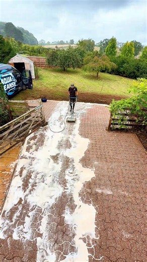 Effective Floor Cleaning Tips for a Sparkling Home